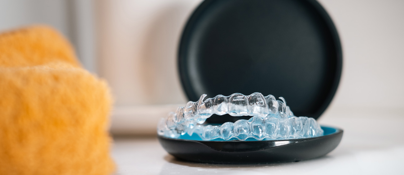 Travelling with Clear Aligners: Essential Tips Travelling with Clear Aligners: Essential Tips